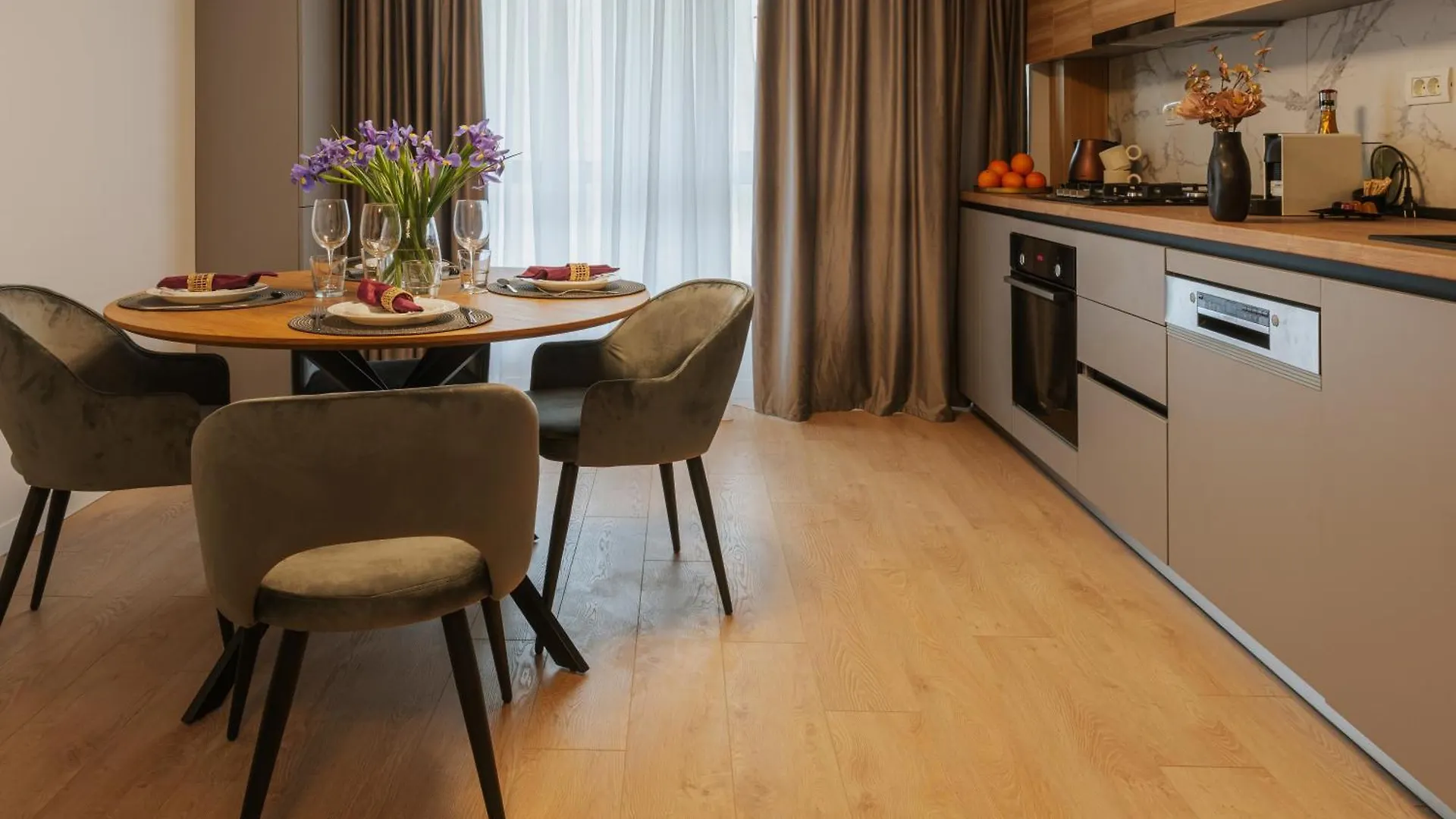 Signature Tn Executive Suites 3 Bukurešť Apartmán