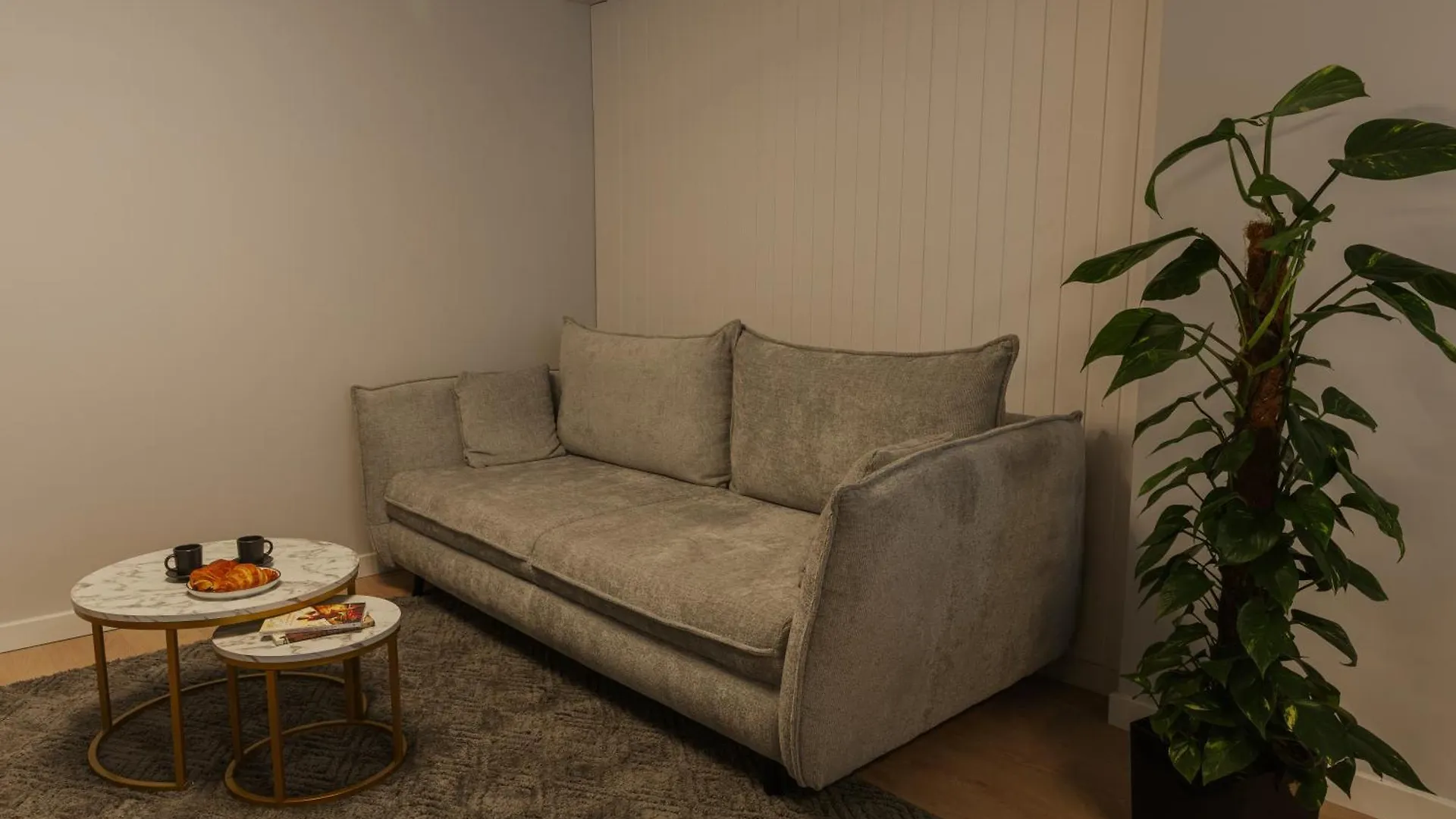 Signature Tn Executive Suites 3 Bucureşti 0*,